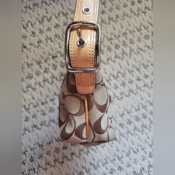 COACH Monogram Shoulder Bag - Picture 5 of 7